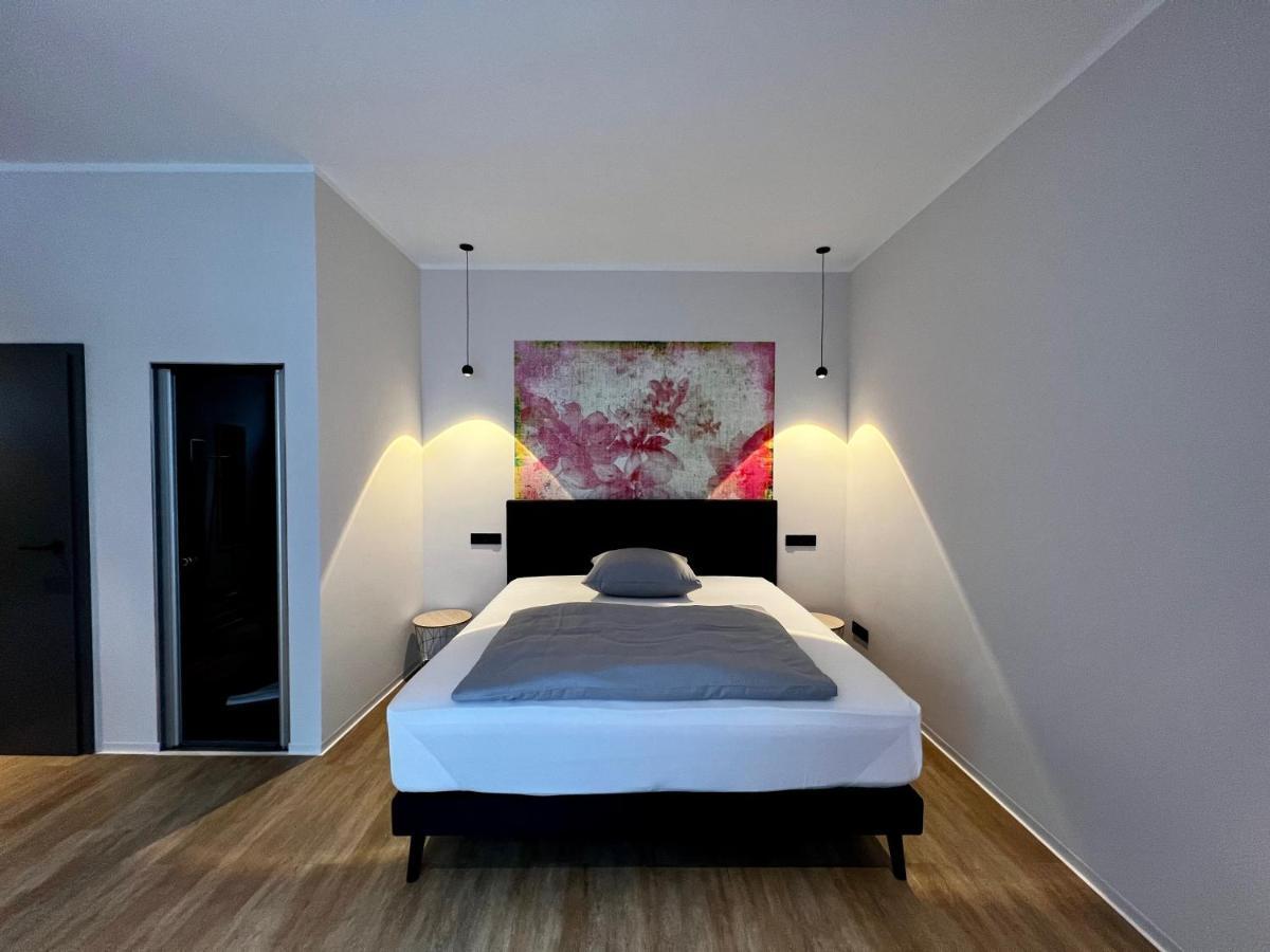 Hotel Drei Hoefe Friedrichsdorf Esterno foto